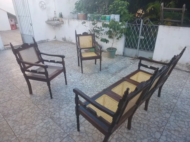 Jogo de cadeira palhinhas