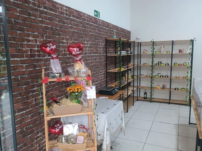 Loja de produtos naturais, e coisas típicas mineira