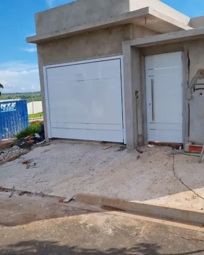 PORTÃO DE ALUMÍNIO BRANCO SOB MEDIDA