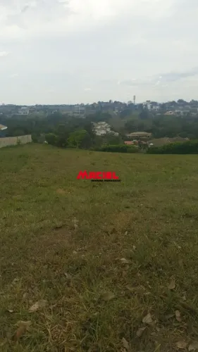 Lote de terreno no condomínio Mirante do Vale