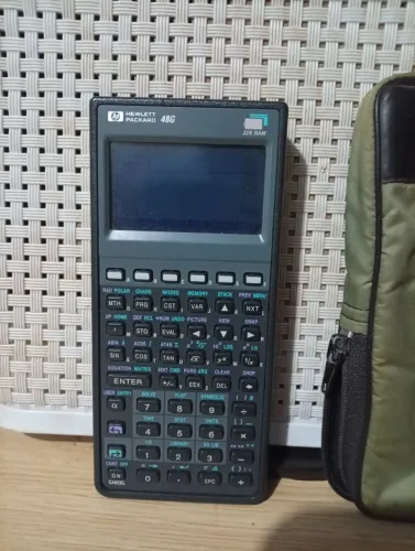 Calculadora científica HP 48G com estojo