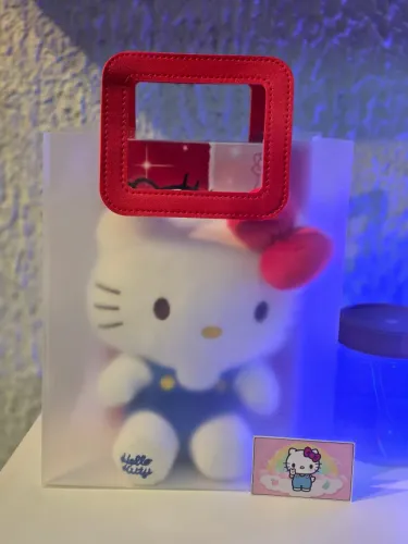 Hello Kitty kit presente ?
