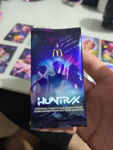 Pacote Cards McDonald's K-Pop Demon Hunters Lacrado - Cartões A e B