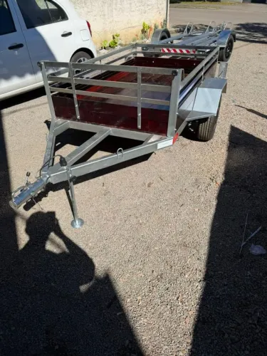Carretinha 2,00x1,20 nova de fábrica