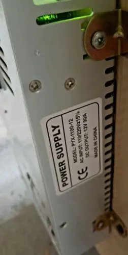 Vendo 2 Fontes chaveadas automotivas de 60 amperes uso atualmente em minha caixa bob