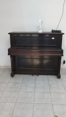 Vendo piano vertical