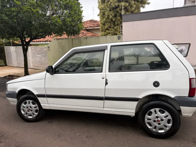 Fiat Uno Mille 1.0 Fire/ F.flex/ Economy 2P 2012