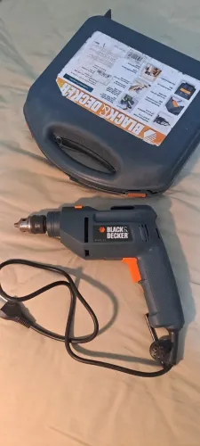 Furadeira Black&Decker 7935 220volts