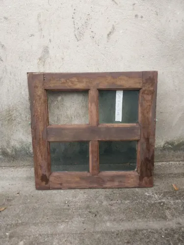 OPORTUNIDADE! Janelas Basculantes 50x50
