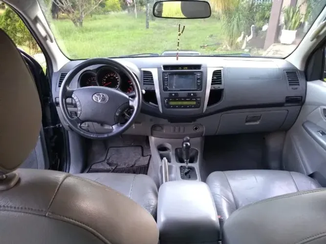 Toyota Hilux CD SRV D4-d 4X4 3.0 TDI Diesel AUT 2009