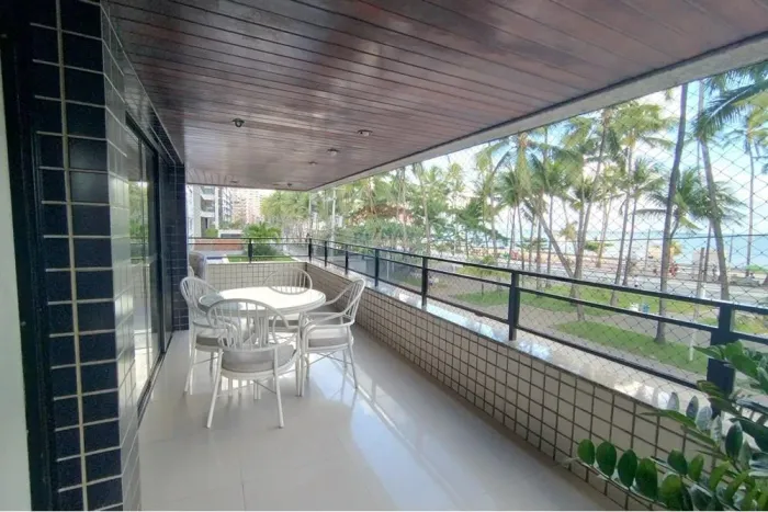 Apartamento 4 qtos, Ponta Verde Beira Mar 1º andar.