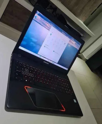 Notebook Gamer Samsung Odyssey Intel core i5 7th GTX 1050 4GB DEDICADA+ 6GB compartilhada