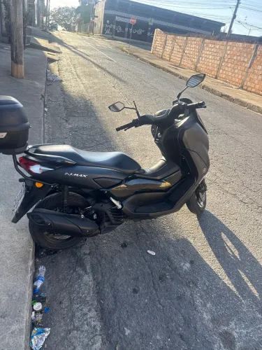 Moto N Max novinha