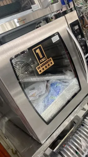 Utensílios para cozinha novos na caixa