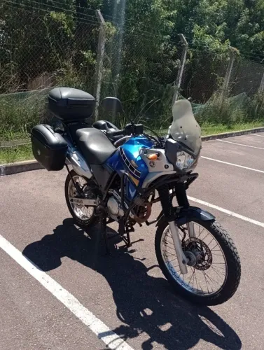 Yamaha XTZ 250 Tenere 2011 - com acessórios