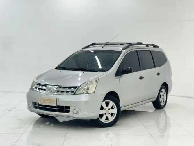 Nissan Grand Livina 2011