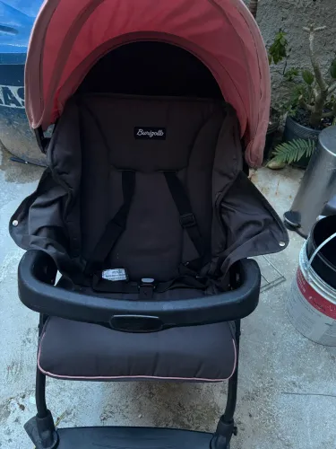 Carrinho de bebê para passeio