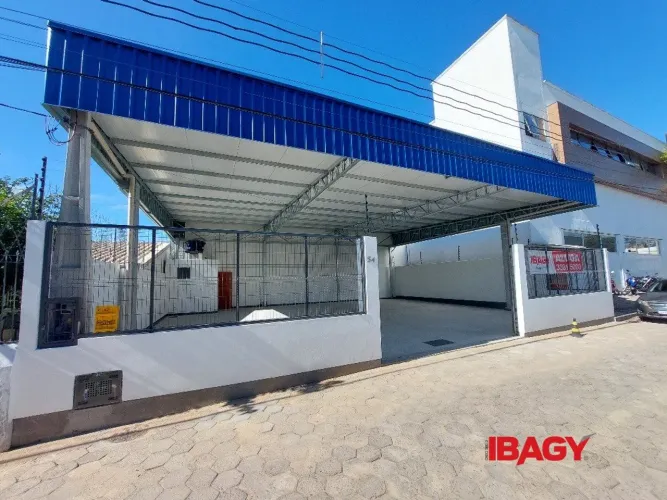 Oportunidade! Galpão em Jardim Atlântico - Florianópolis