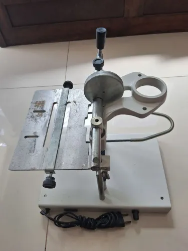 Suporte para furadeira horizontal e motoserra