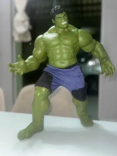Boneco de vinil gigante super herói