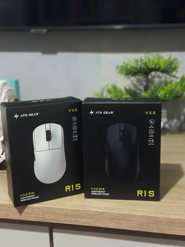 Mouse R1 se VXE PAW3395 Gamer (LACRADO)