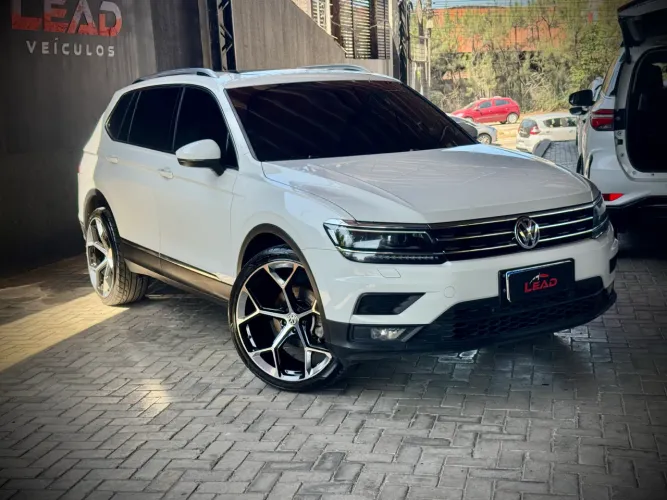 Volkswagen Tiguan Allspac Comf 250 TSI 1.4 Flex 2019