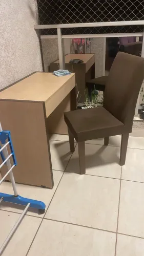 ESCRIVANINHA COM BAÚ