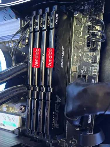 Memória DDR5 Kingston Fury Beast 16GB (2x8GB) 5600Mhz 36CL