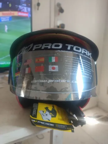 Capacete Liberty 3. Viseira espelhada Edição especial. Lacrado 3X cartão s/j.