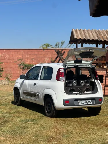 Fiat Uno Vivace 1.0 EVO Fire Flex 8V 3P 2015
