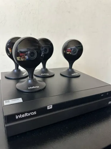 KIT CAMERA Wi-Fi HD IM3 C BLACK COM NVR + HD