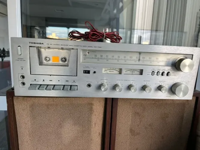 Aparelho de som SEMP TOSHIBA TMC-7560 com Caixas Gradiente