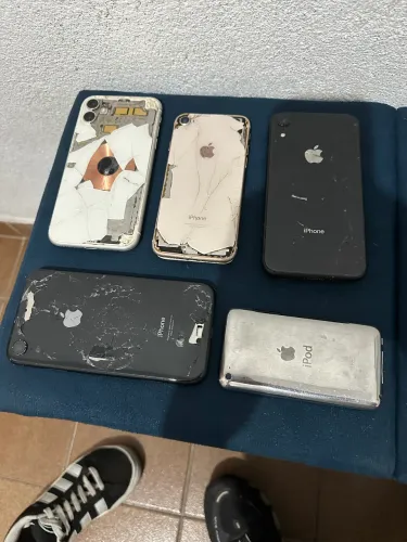 Celulares para peça