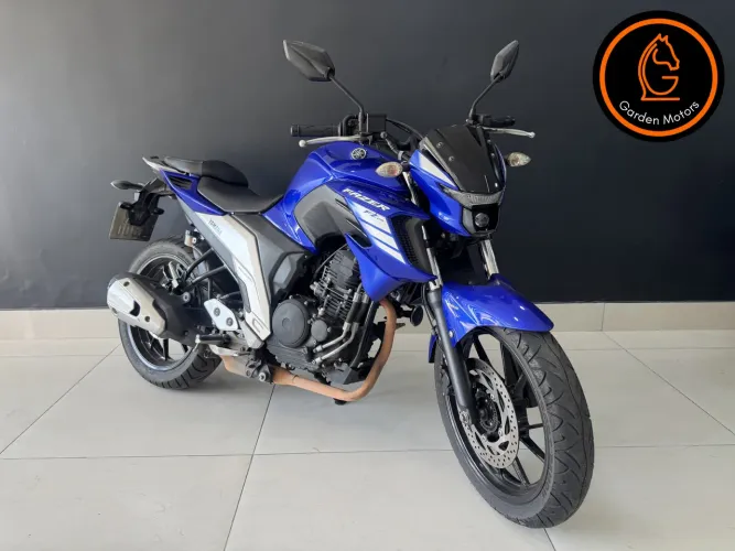 FZ25 Fazer 250 - Troco e Financio