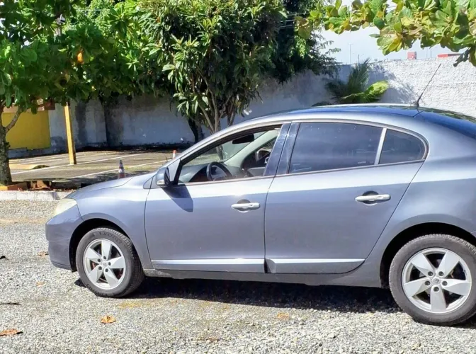 Renault Fluence Sed. Dynamique 2.0 16V Flex Aut. 2012