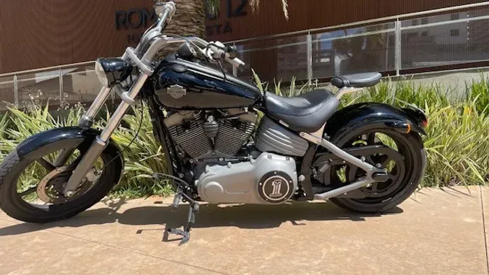 HD Rocker FXCW 08/09 - Baixa Km - Excelente Moto
