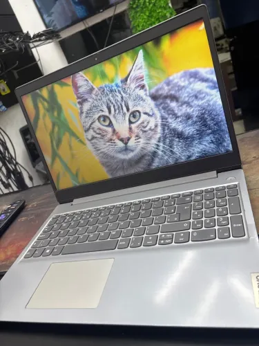 Notebook Lenovo i3 10 geração 