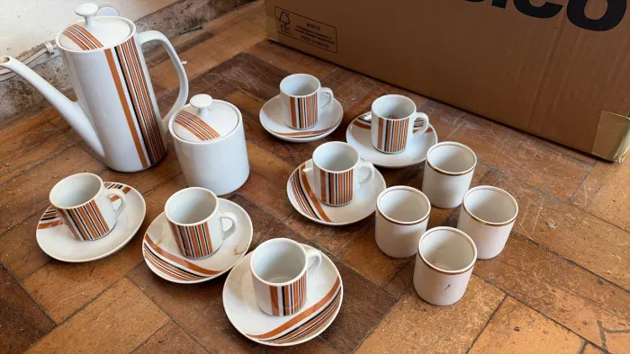 Jogo de café e chá de porcelana