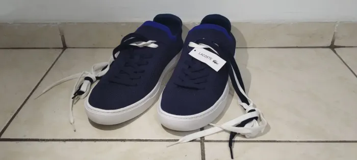 Vende-se Tênis Original Lacoste, modelo 2026