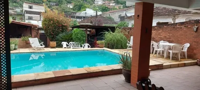 Ótima Casa na Rua Santo Elias, 10, Santa Rosa