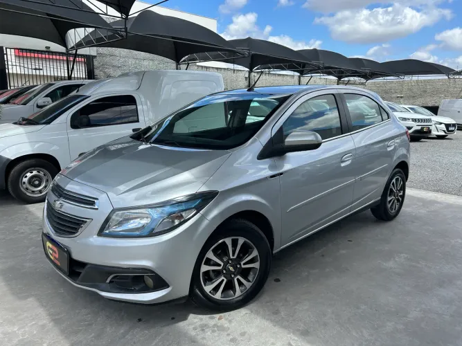 Chevrolet Onix Hatch LTZ 1.4 8V Flex Power Mec. 4P 2014