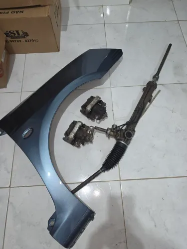 Peças Peugeot 307 paralama direito, caixa de direção, pinças de freio 