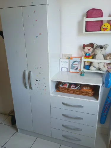 Roupeiro infantil
