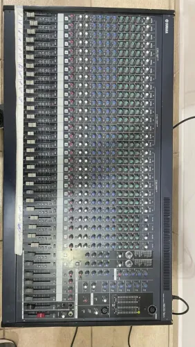 Mesa de Som Yamaha MG32/14FX - 32 Canais Profissional<br>