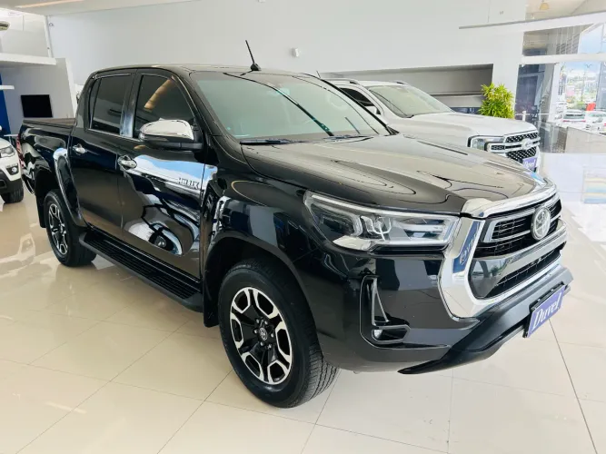 Toyota Hilux CD SRX 4X4 2.8 TDI 16V Diesel Aut. 2024