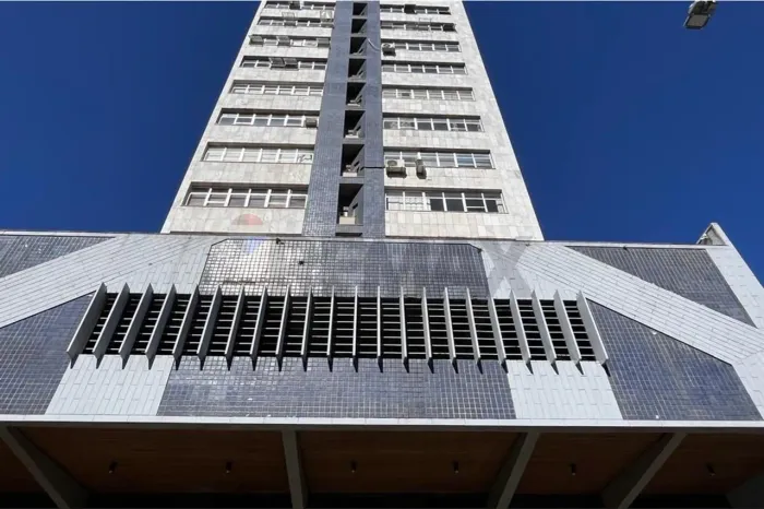 Ponto Comercial SALA/LOJAS em BH: Oportunidade Imperdível!