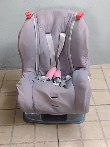 Vendo cadeirinha infantil reclinável.<br>?
