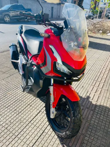 Vendo Moto ADV 150