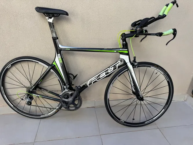 Felt B16 TT/Triathlon Carbono - Tamanho 60