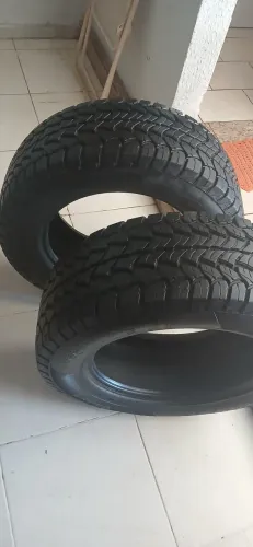 2 Pneu 265 60 18 110T continental